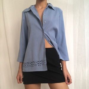 🖤 3/$25 ✰ beautiful blue blouse with unique hem ✰